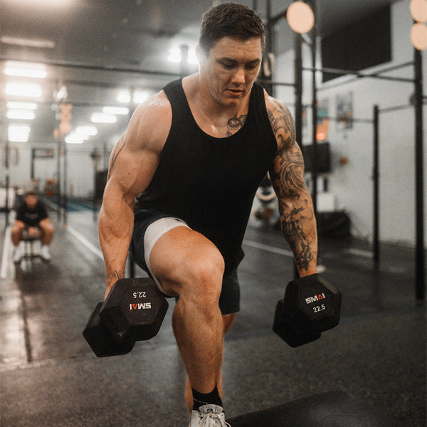 Jake Douglas using the SMAI Apex Dumbbell Set 