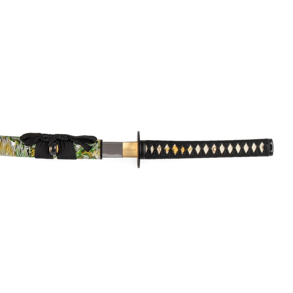 Katana - Medium Carbon Emerald Dragon Close up of Handle 4