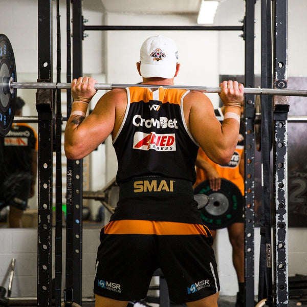 Wests Tigers player using SMAI padded weightlifting belt.