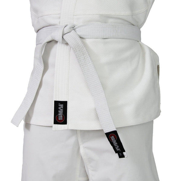 MMA Uniform - Xtreme White Close Up of Lappel