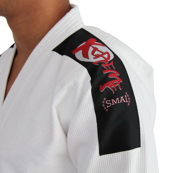 MMA Uniform - Xtreme White Close up of Shoulder Detail